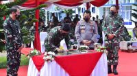 Kompak, Panglima Bersama Kapolri Kunjungi Lembaga Pendidikan TNI dan Polri
