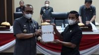 Pemkot Parepare Serahkan KUA PPAS 2023 ke DPRD