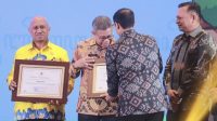 Taufan Pawe Kembali Raih Penghargaan Skala Nasional atas Kebijakan Pelestarian Bahasa Daerah