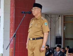 Peringati Hardiknas, Pangerang Rahim Serahkan Penghargaan kepada Guru dan Siswa Berprestasi