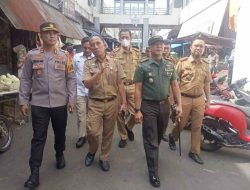 Pemkot Parepare Bersama Bulog Monitoring Ketersediaan Beras di Pasar Lakessi