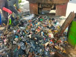 DLH Parepare Bersihkan Ruas Jalan dan Saluran, Imbau Masyarakat Jaga Kebersihan Lingkungan