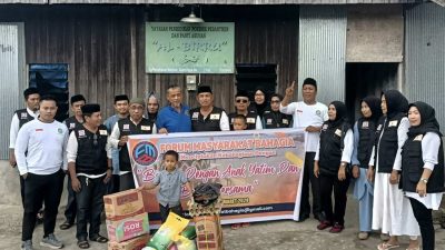 FMB dan FPI Berbagi Sembako ke Pondok Pesantren dan Masyarakat