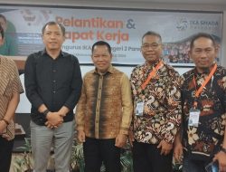 Hadiri Pelantikan Pengurus IKA SMAN 2 Parepare, Pj Wali Kota Akbar Ali Ajak Tokoh dan Pengusaha Berinvestasi Periklanan