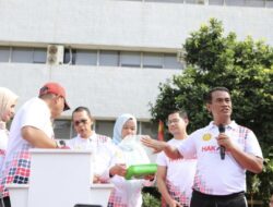 Mentan Amran Bagikan Sajadah dan Tikus ke Staf pada Peringatan Hari Antikorupsi