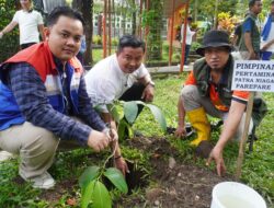 Aksi Nyata Hari Bumi: Pertamina FT Parepare Tanam Pohon Endemik di Kebun Raya Jompie