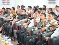 Kaharuddin Kadir Jadi Perwakilan Ketua DPRD saat Penyerahan LHP di BPKP Sulsel