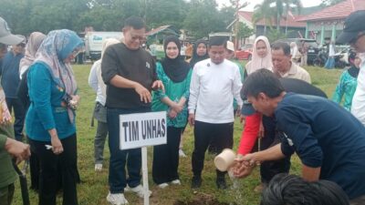 Wali Kota Tasming Hamid Apresiasi Unhas Berkontribusi bagi Parepare, Salurkan Ratusan Bibit Sukun untuk Penghijauan