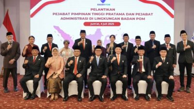 Kepala BPOM RI Taruna Ikrar Kukuhkan 8 Pejabat Baru, Perkuat Pengawasan Obat dan Makanan