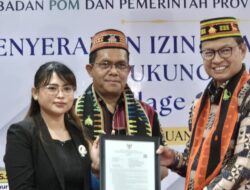 Taruna Ikrar Serahkan 41 Nomor Izin Edar BPOM ke Gubernur NTT, Dukung UMKM Sesuai Amanah Presiden Prabowo