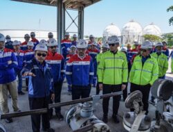 Pastikan Sarfas Prima untuk Layanan Masyarakat, Dirut Pertamina Patra Niaga Cek Terminal LPG