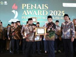 Tasming Hamid Terima Penghargaan Bergengsi PENAIS Award 2025 dari Kemenag RI