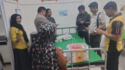 Bayi dengan Ari-ari Masih Menempel Ditemukan dalam Kardus di Posyandu BTN Pucue Sidrap