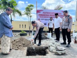 Kapolres Parepare Letakkan Batu Pertama Pembangunan Mushollah Nur Qolbby Polsek KPN