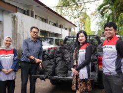 Pertamina Patra Niaga Sulawesi Salurkan Bantuan Ratusan Paket Sembako Jelang May Day 2026 di Sulsel