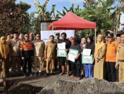 Wali Kota Parepare Salurkan Bantuan dan Letakkan Batu Pertama Pembangunan Rumah Korban Kebakaran