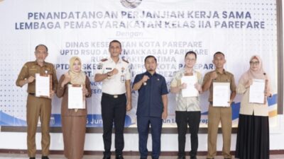 Tasming Hamid Dukung Penguatan Layanan Kesehatan di Lapas Parepare, Kukuhkan Kader Kesehatan Warga Binaan