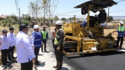Wali Kota Tasming Hamid Tinjau Jalan Ambo Matti, Progres Pengaspalan Sudah 80 Persen