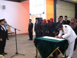 Tasming Hamid Lantik Sejumlah Pejabat, Tekankan Integritas dan Kerja Cepat
