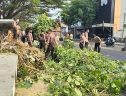 Dipimpin Kompol Ramli, Brimob Batalyon B Pelopor Gelar Aksi Sosial di Parepare